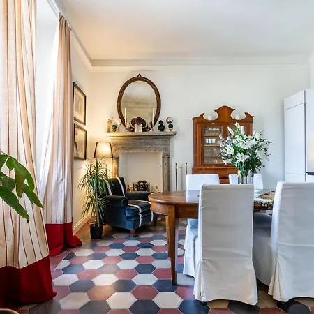 Apartment The Place To Be *